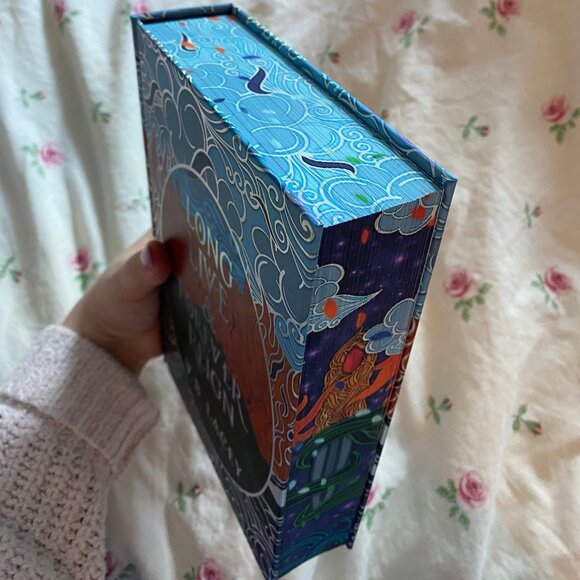 Long Live & Forever Reign - Moonlight Book Box Edition - Picture 4 of 11